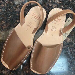 NWT Pons Avarcas Size 10 Brown